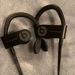Powerbeats 3